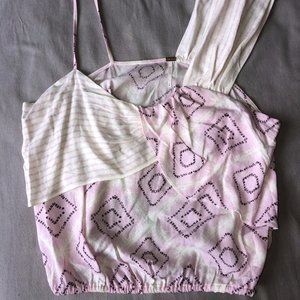 Pink geometric top